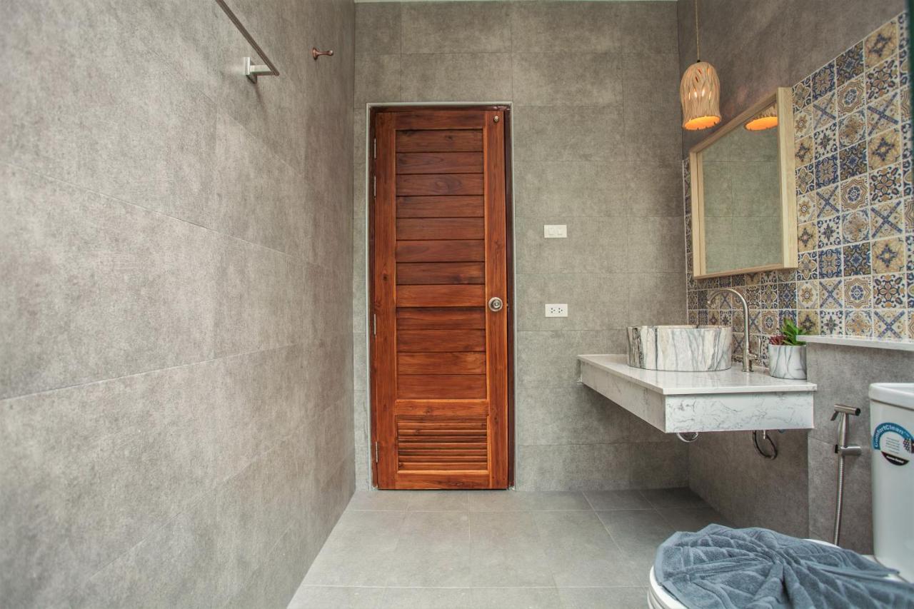 The Mantra Navi Hotel Koh Lanta Exterior photo