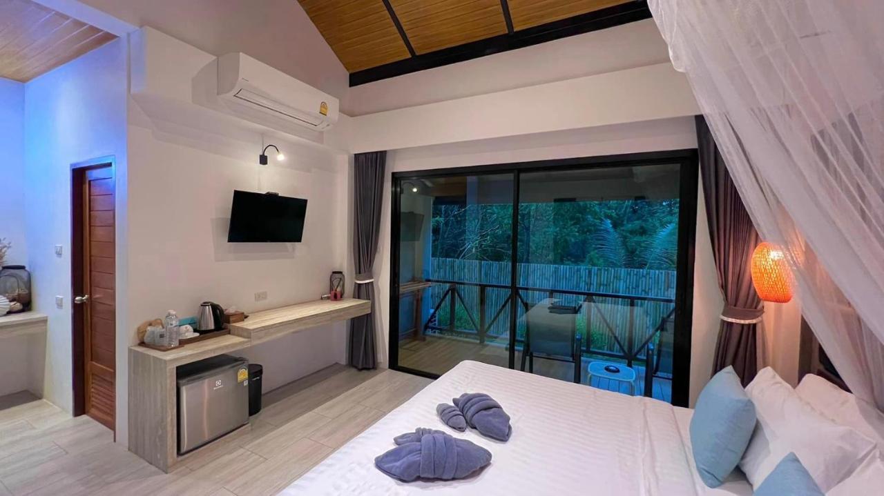 The Mantra Navi Hotel Koh Lanta Exterior photo